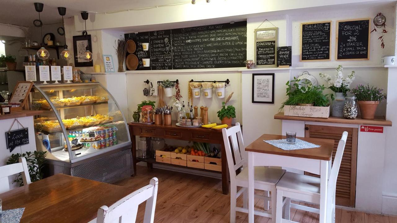 Pasta Factory Guest Rooms 골웨이 외부 사진