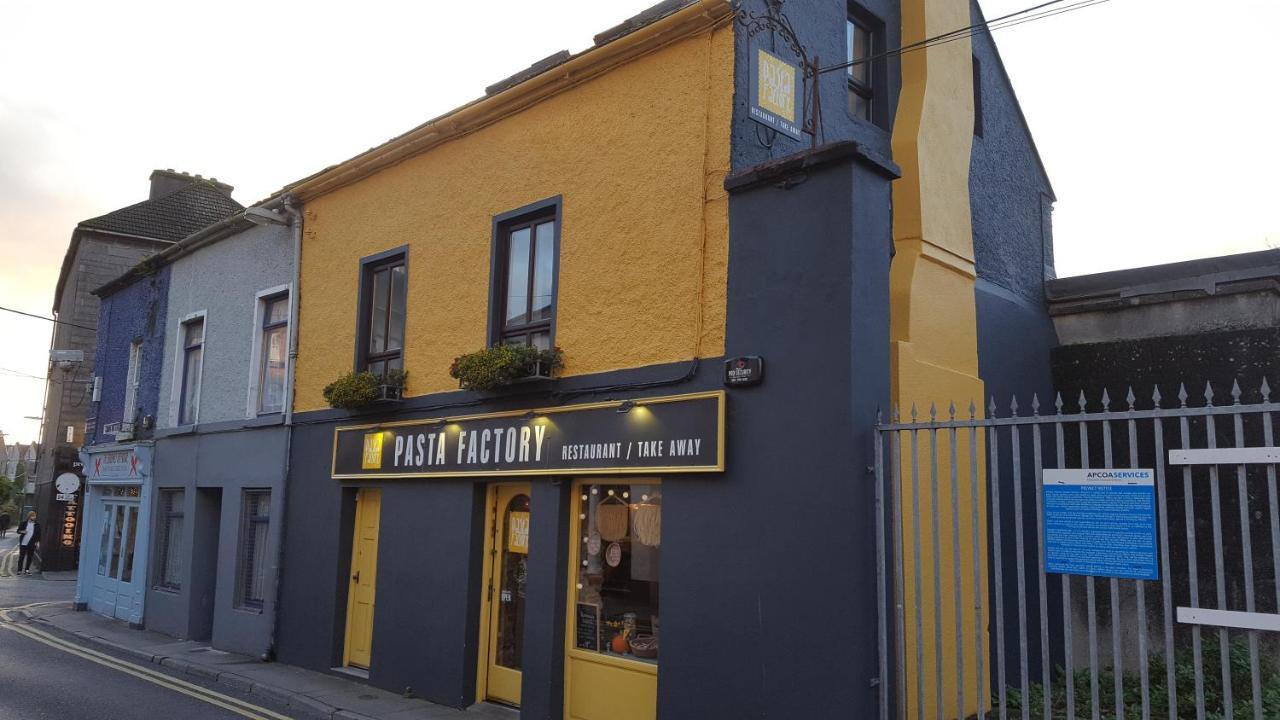 Pasta Factory Guest Rooms 골웨이 외부 사진