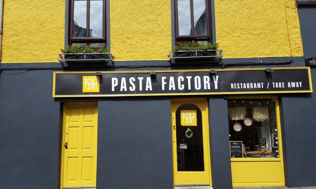 Pasta Factory Guest Rooms 골웨이 외부 사진